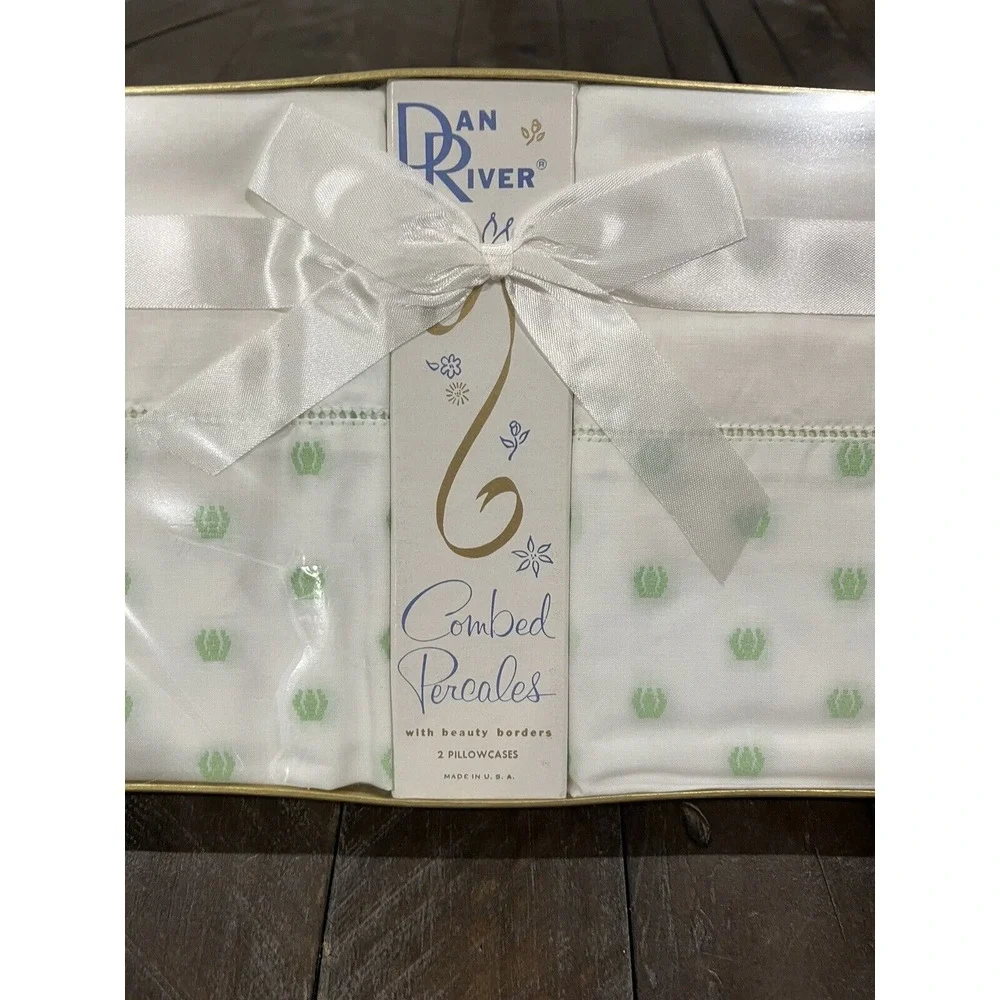 Vtg Dan River French Tulip Combed Percales 2 Pillowcase Set Green White MCM 805